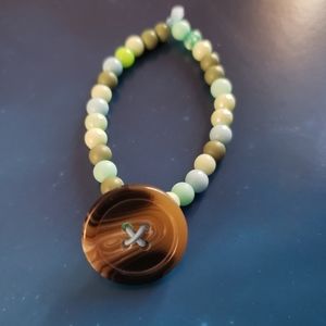 Button bracelet
